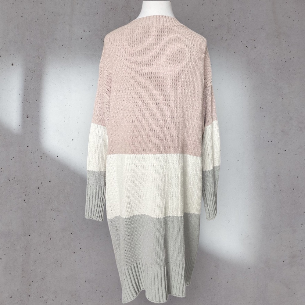 'Caught Up In You' Color-Block‎ Cardigan - Picture 2 of 2